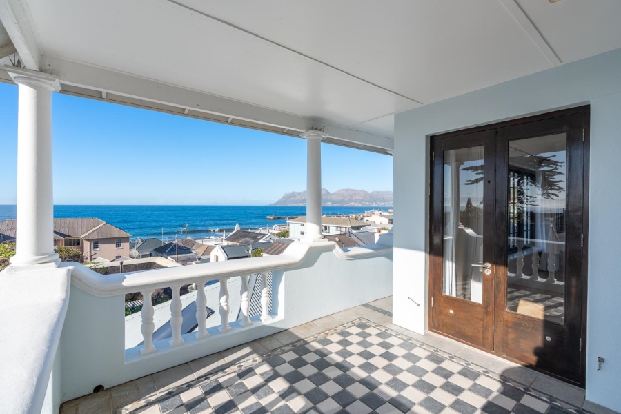 4 Bedroom Property for Sale in Kalk Bay Western Cape